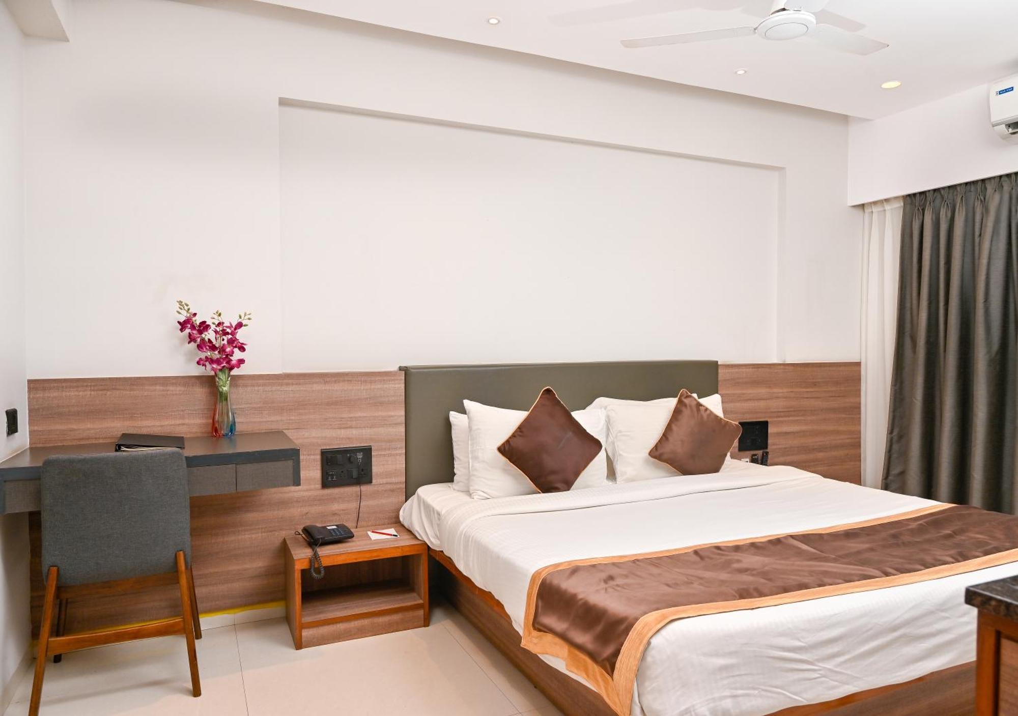 Regenta Inn Palacio De Goa, Panjim ปณชี ภายนอก รูปภาพ