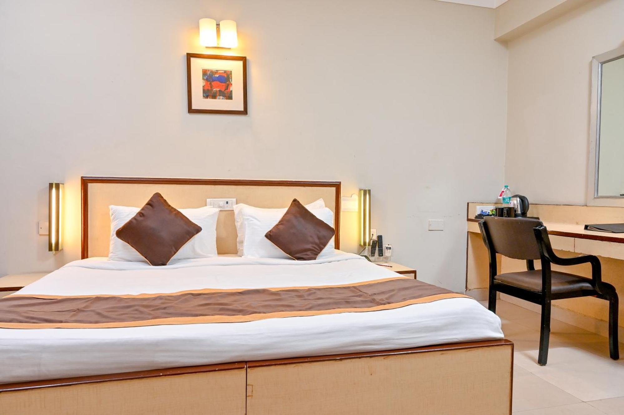 Regenta Inn Palacio De Goa, Panjim ปณชี ภายนอก รูปภาพ