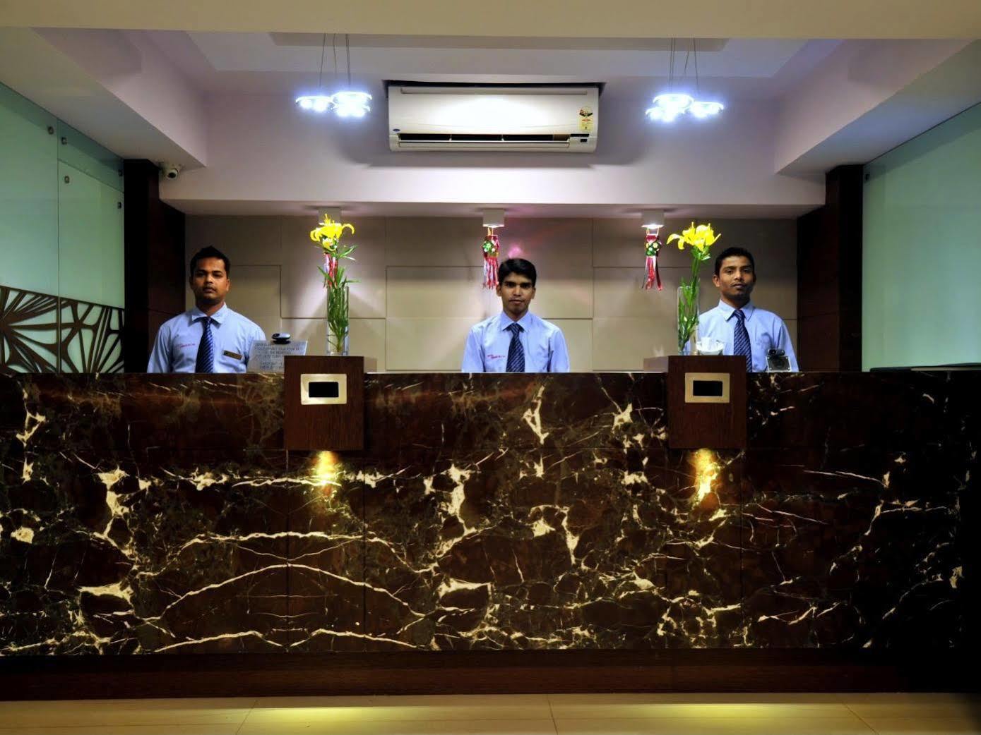 Regenta Inn Palacio De Goa, Panjim ปณชี ภายนอก รูปภาพ